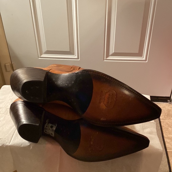 Nocona Vintage woman’s boots. Size 9 B. Never worn. - Picture 4 of 10